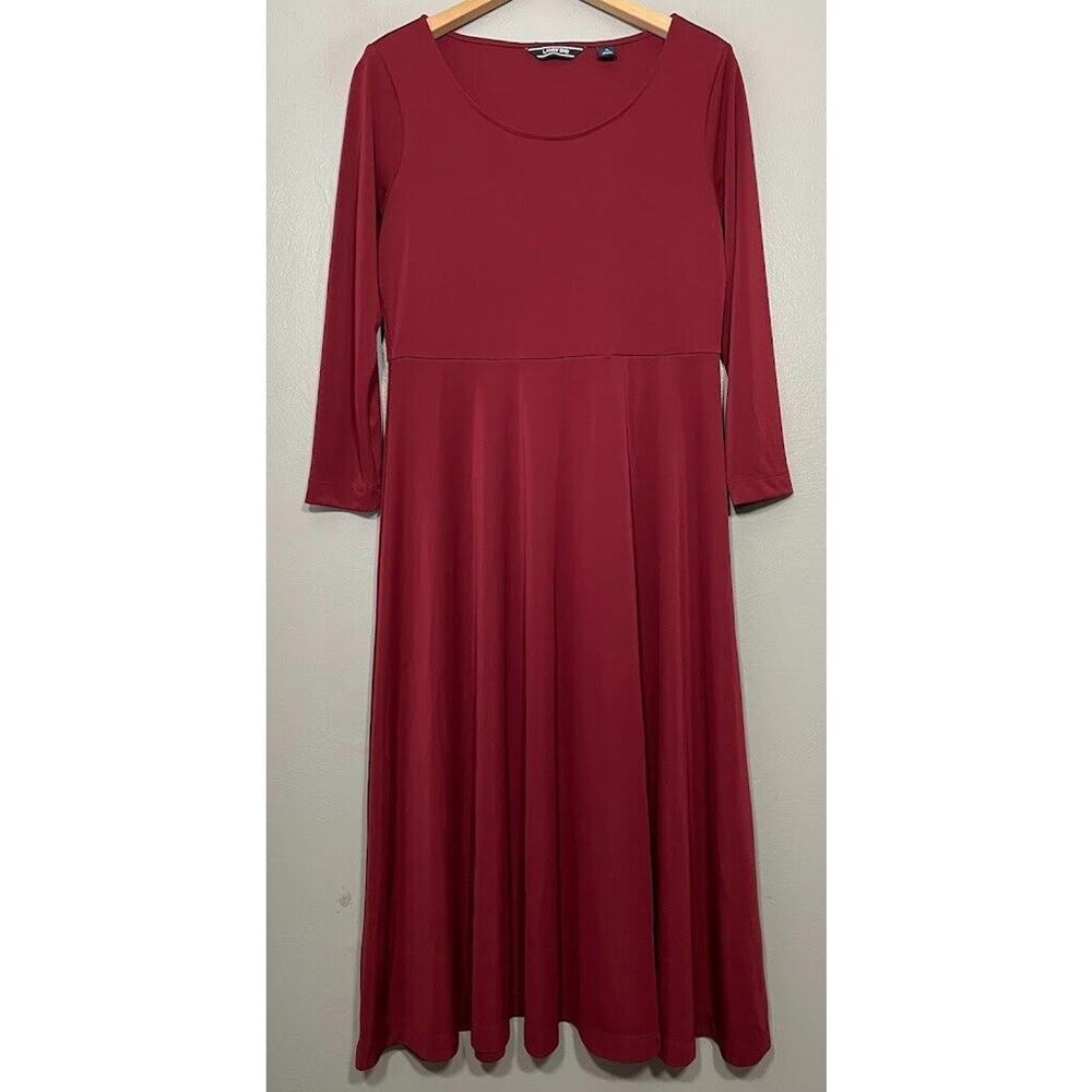 Lands End Size Small Maroon Stretch Knit Dress Minimalist Dark Easy Care Travel